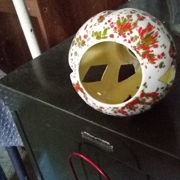 Cover - Picture 3 of 3